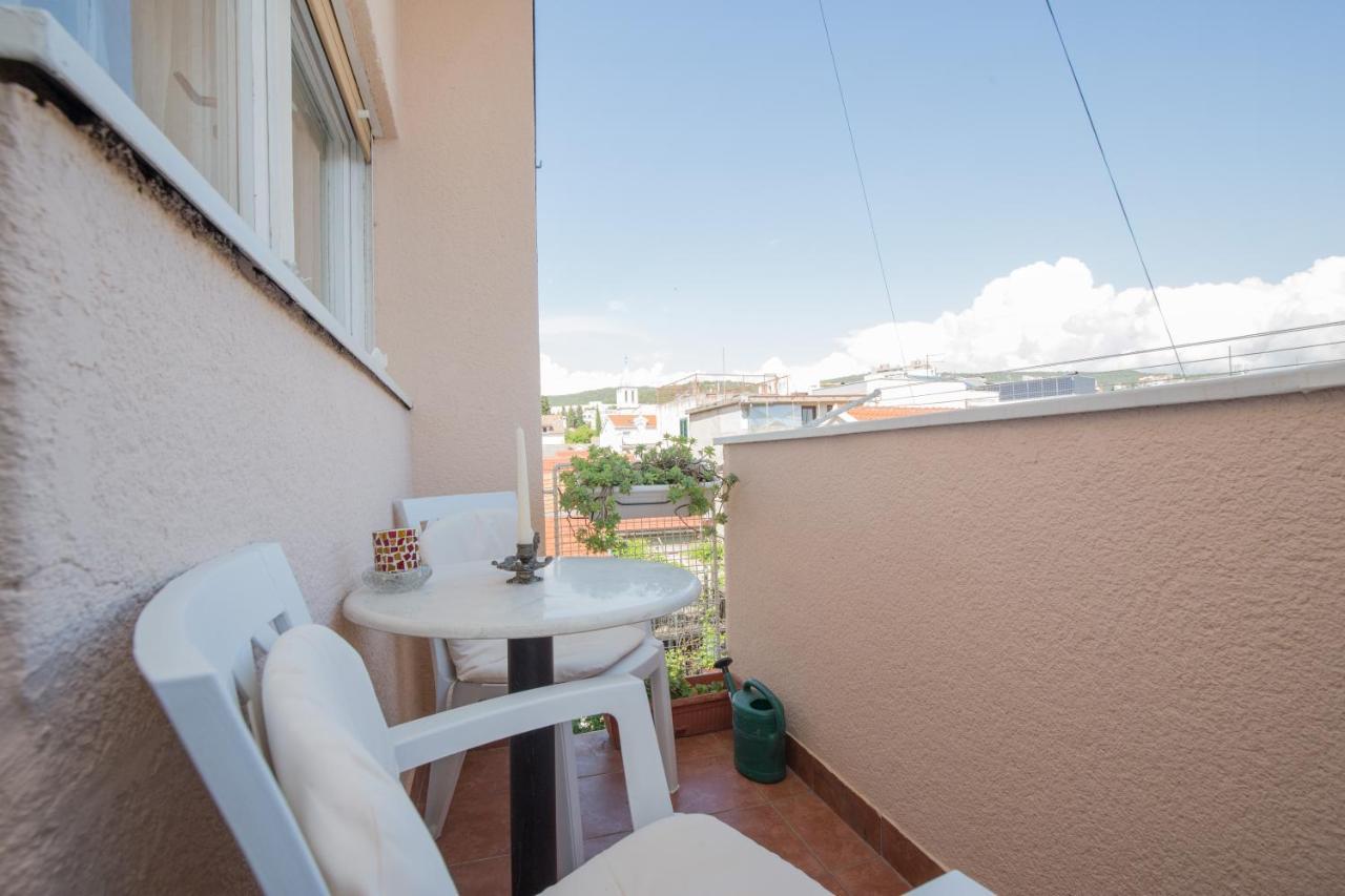 Apartment La Casa - Sebenico Шибеник Экстерьер фото